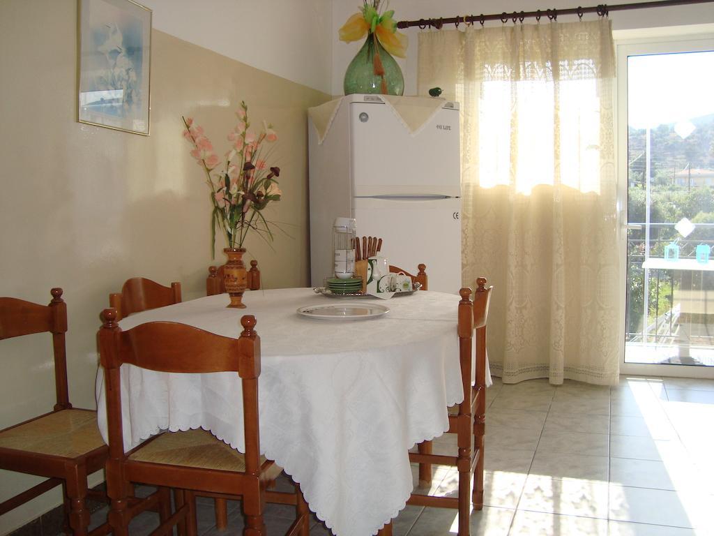 George'S Apartments Chrani Quarto foto